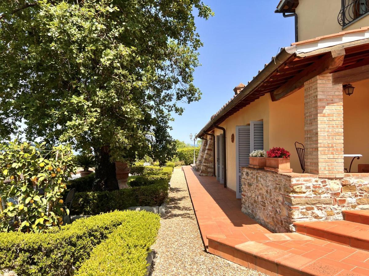 インプルネータ Residenza Il Colle Bed & Breakfast エクステリア 写真